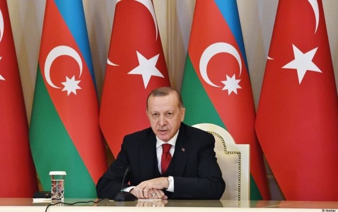 FEE0CDB5-0545-49B0-8112-BE43D36D7FC1