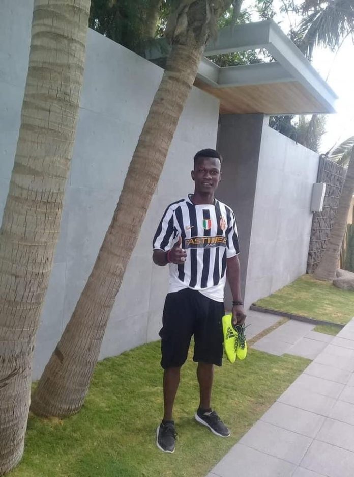 D4093D19-0E14-4B07-8288-2144563CC4B5