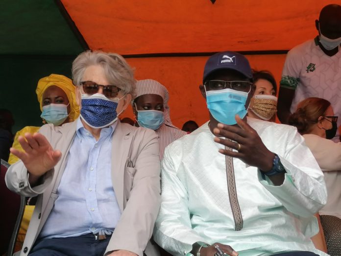 01DE9428-7D28-46D2-BDEB-26A6A86942D8