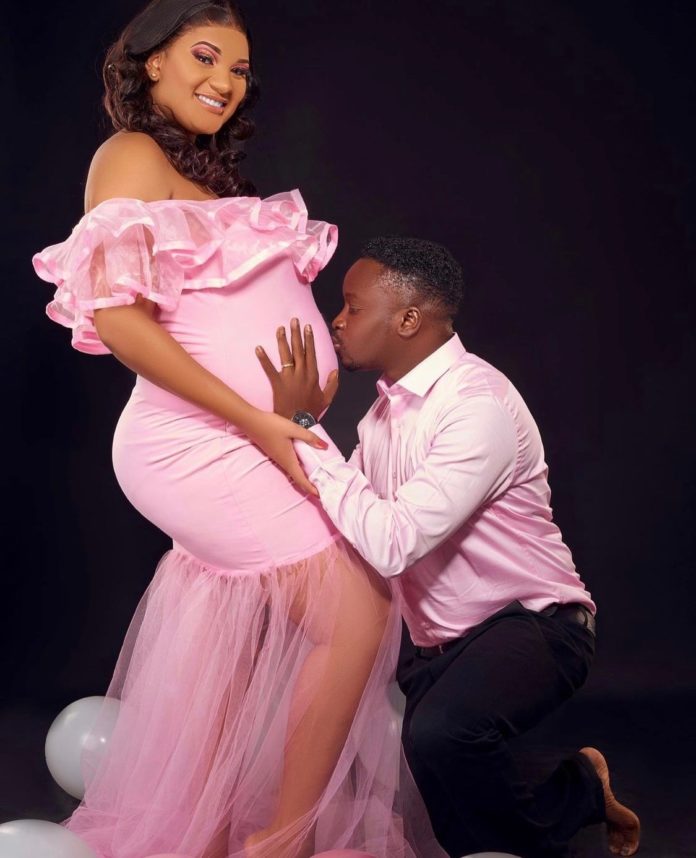 3FB989D8-8D17-48A6-A5E5-9CB613303139