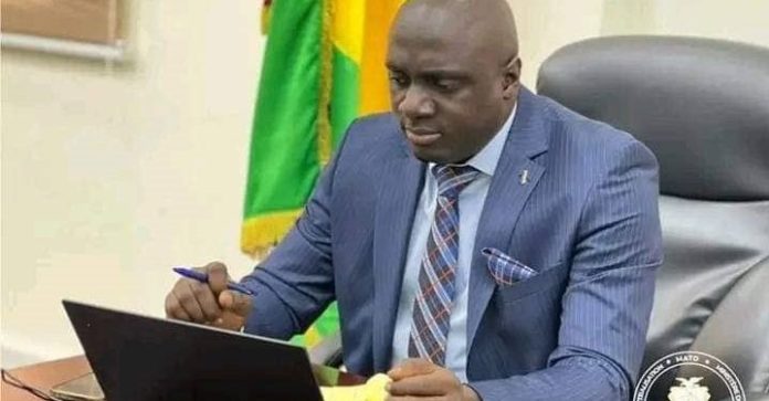 650CEA81-6D25-43F1-832D-790A14219D94