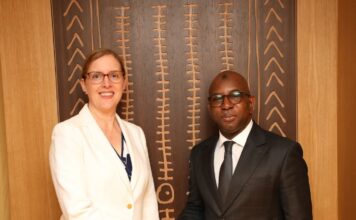 Sénégal : le ministre Moustapha Guirassy et l’ambassade américaine lancent la phase 3 du projet Sukaabe Janngo pour nourrir 135 000 élèves en Casamance